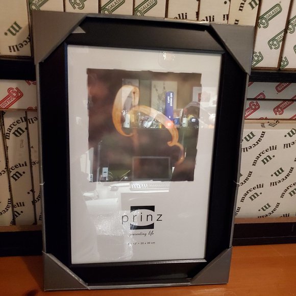 Prinz  Dakota Black Wood 8"x12" Photo Frame #213-682  New in Box - Picture 2 of 4